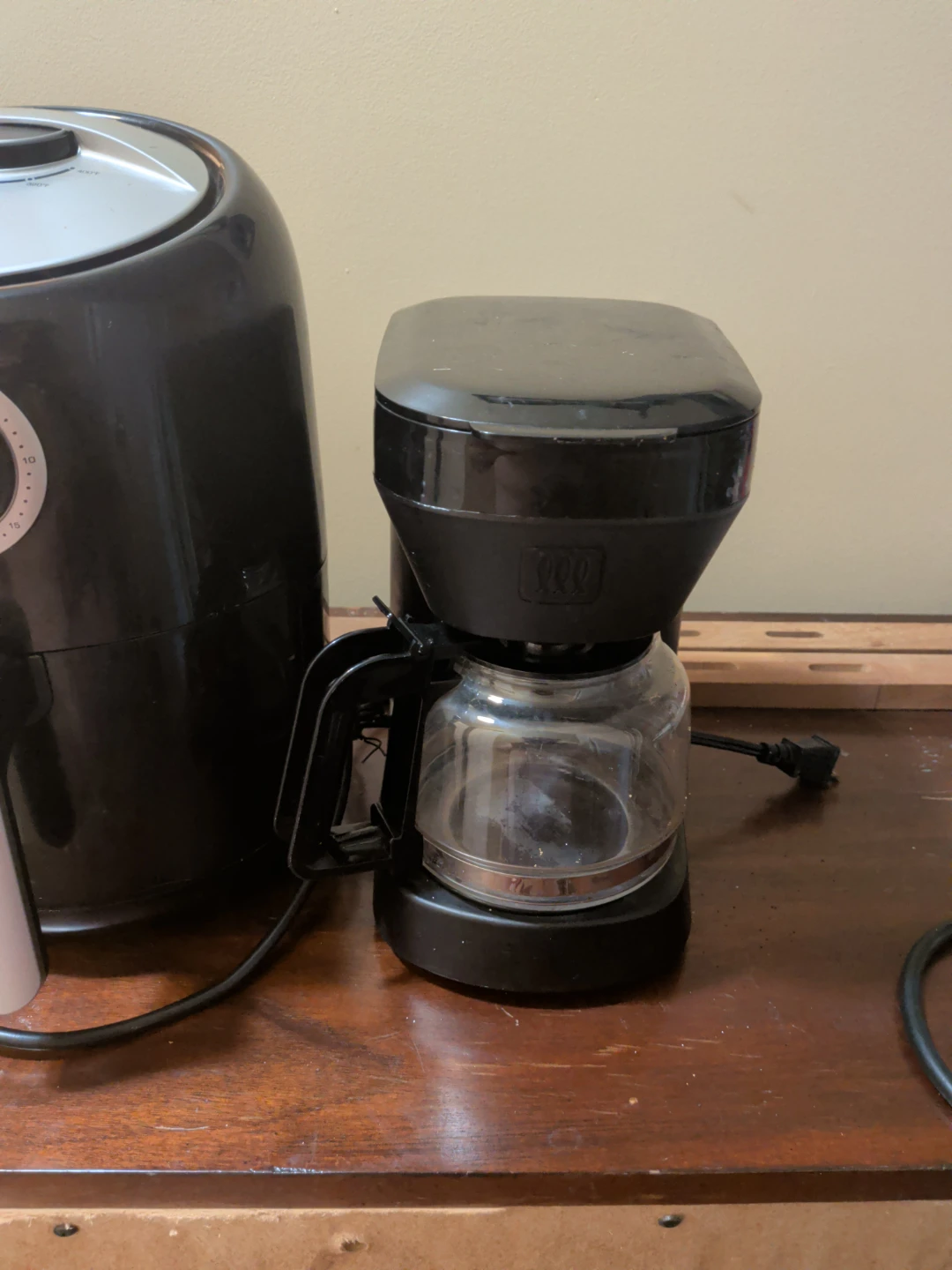 Kalorik Air Fryer new and A small workable coffee pot both new - photo 5