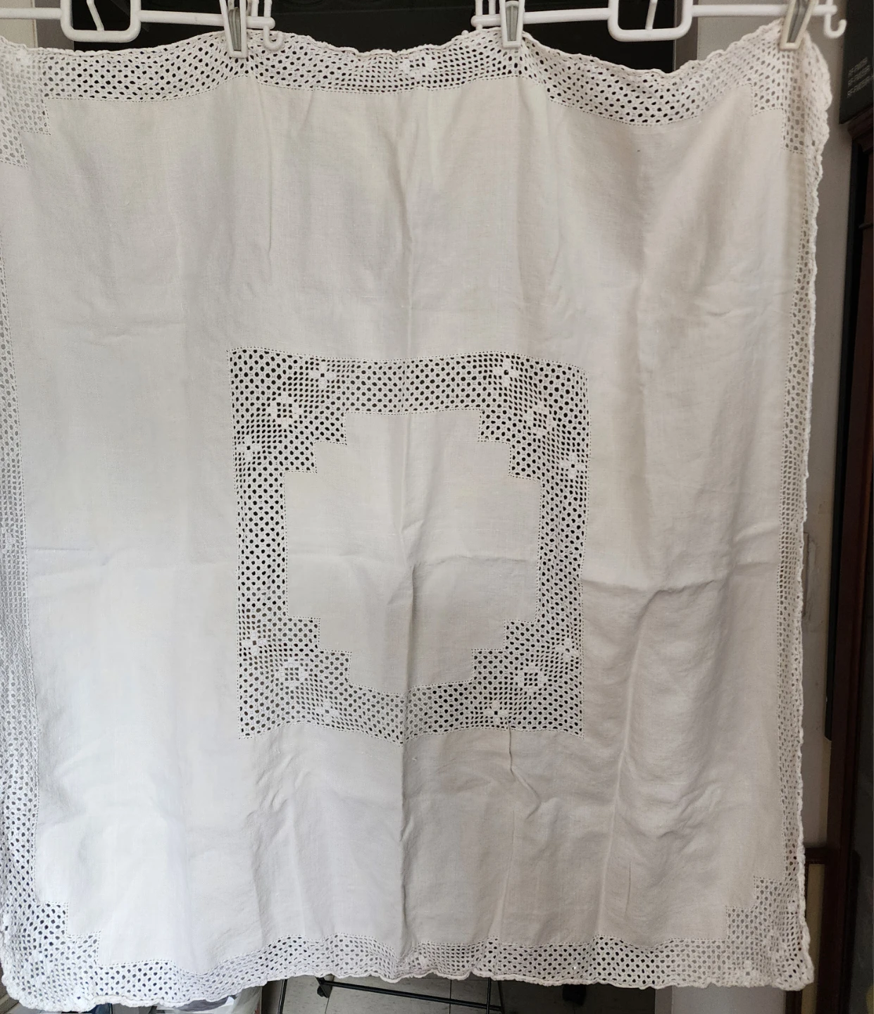 TABLECLOTH