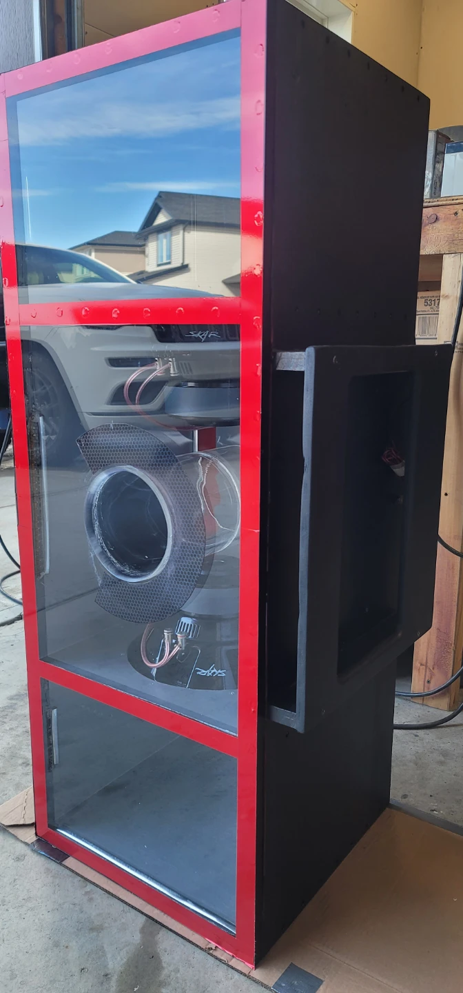 Dual subwoofer enclosure  two 12" Skars  600W ea - photo 2