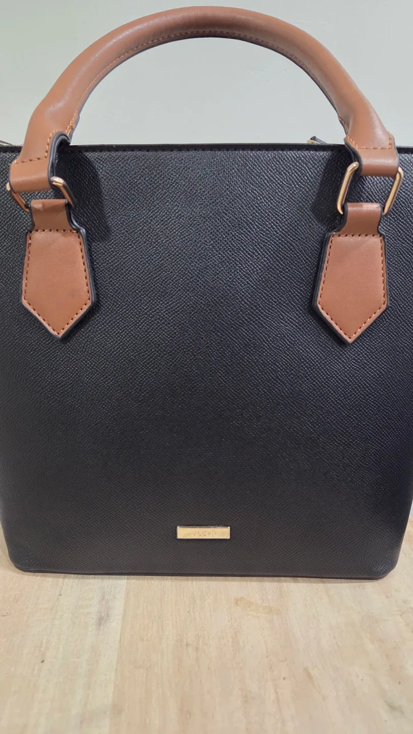 ALDO Black Faux Leather Tote Bag with White Pouch - photo 3