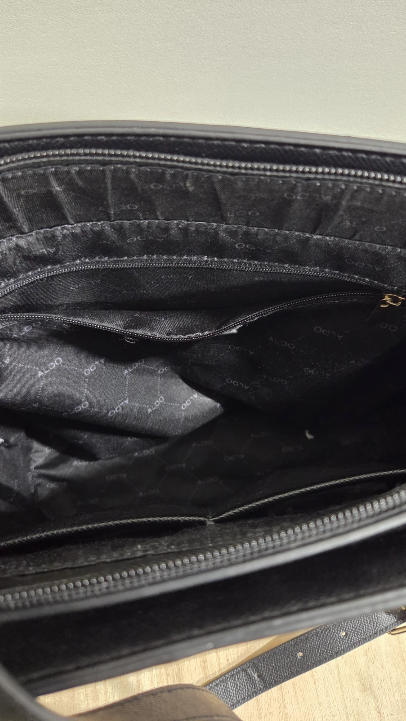 ALDO Black Faux Leather Tote Bag with White Pouch - photo 4