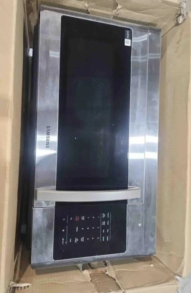Samsung Over-the-Range Microwave - photo 2