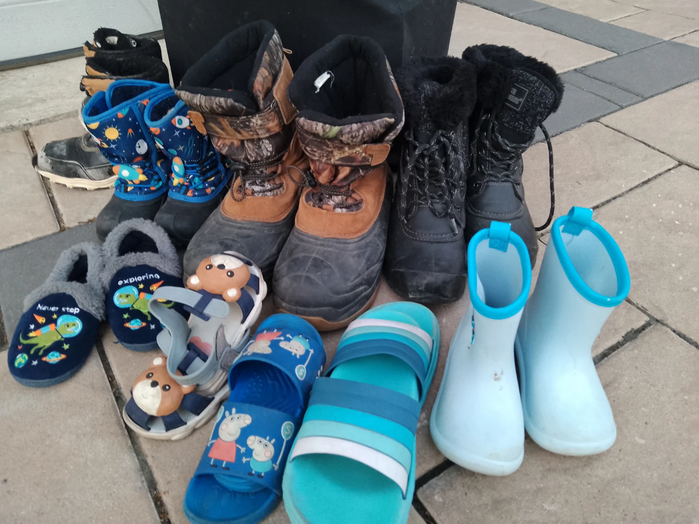 Free snow shoes please help yourself