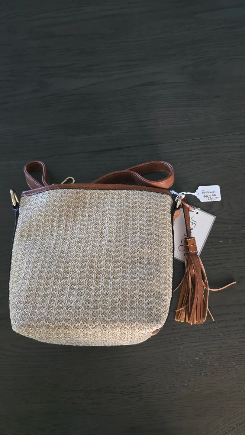 JEN & CO Woven Bucket Bag with Tassel - photo 2