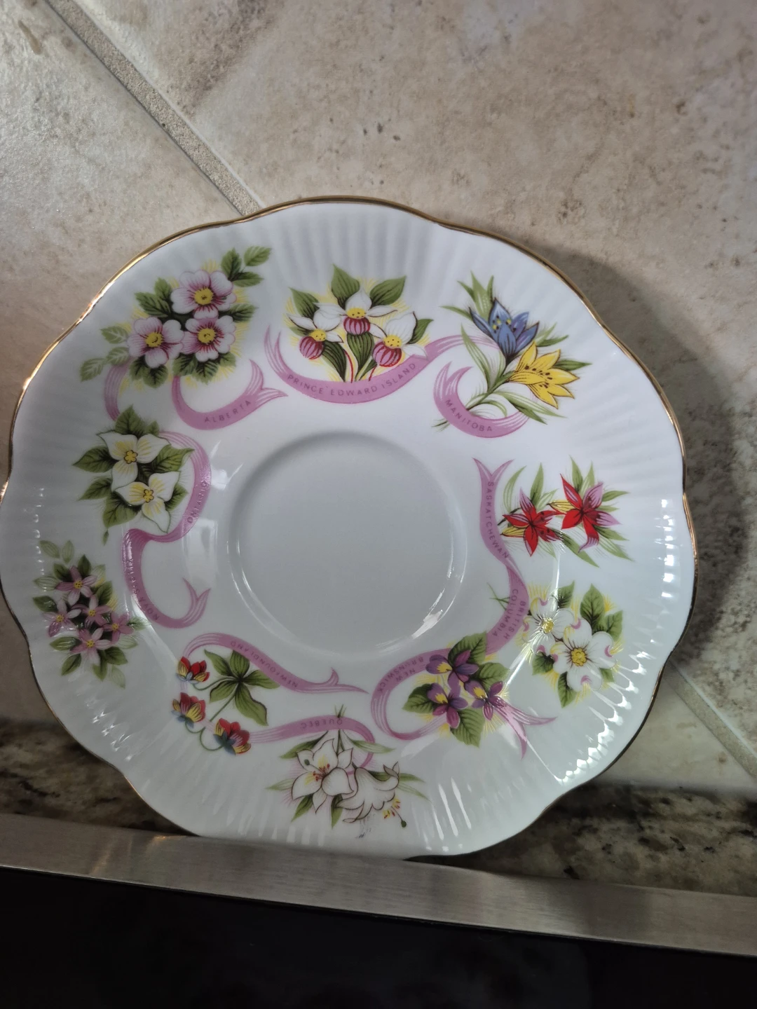 Vintage Royal Albert Teacup and Saucer Set - photo 2