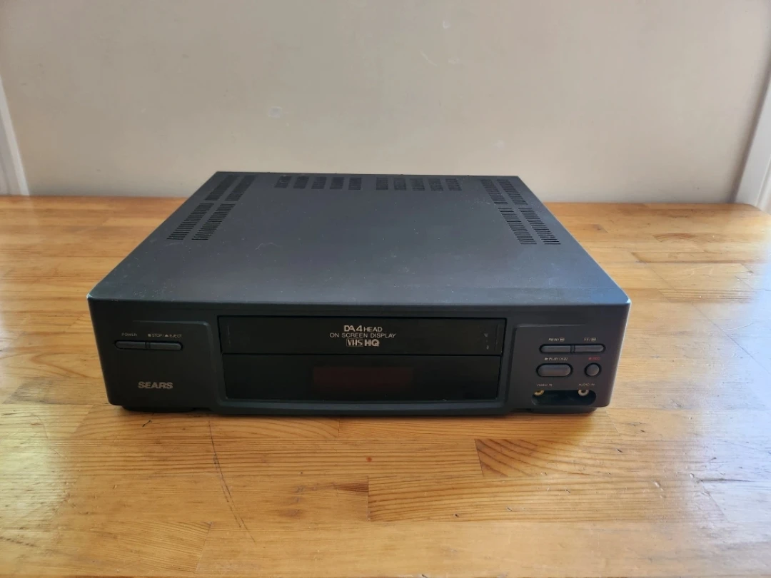 Sears VCR 4 Head VHS HQ *(Broken/for parts)*
