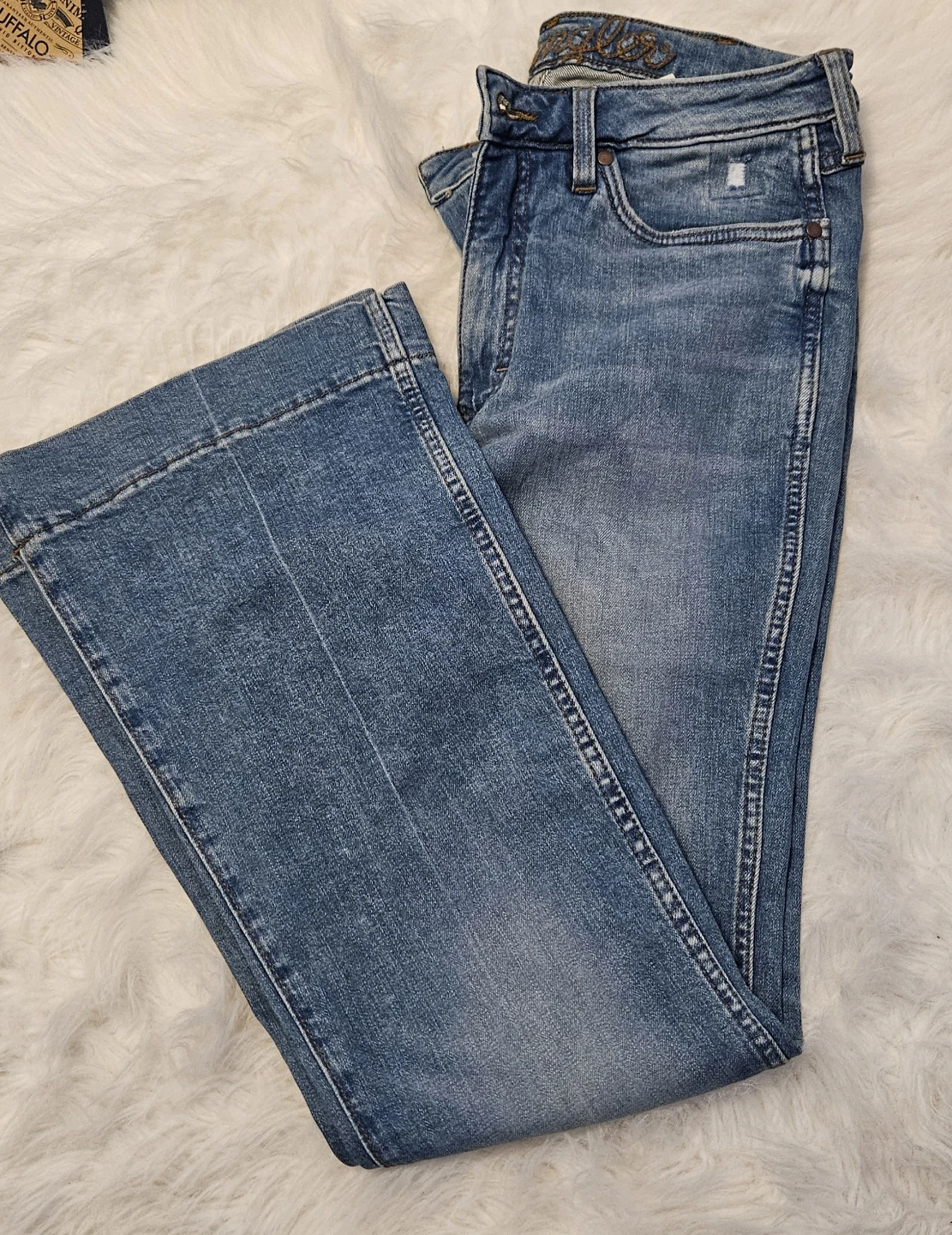 Wrangler Women's Retro Flare Jeans - Size 30x32 - photo 2
