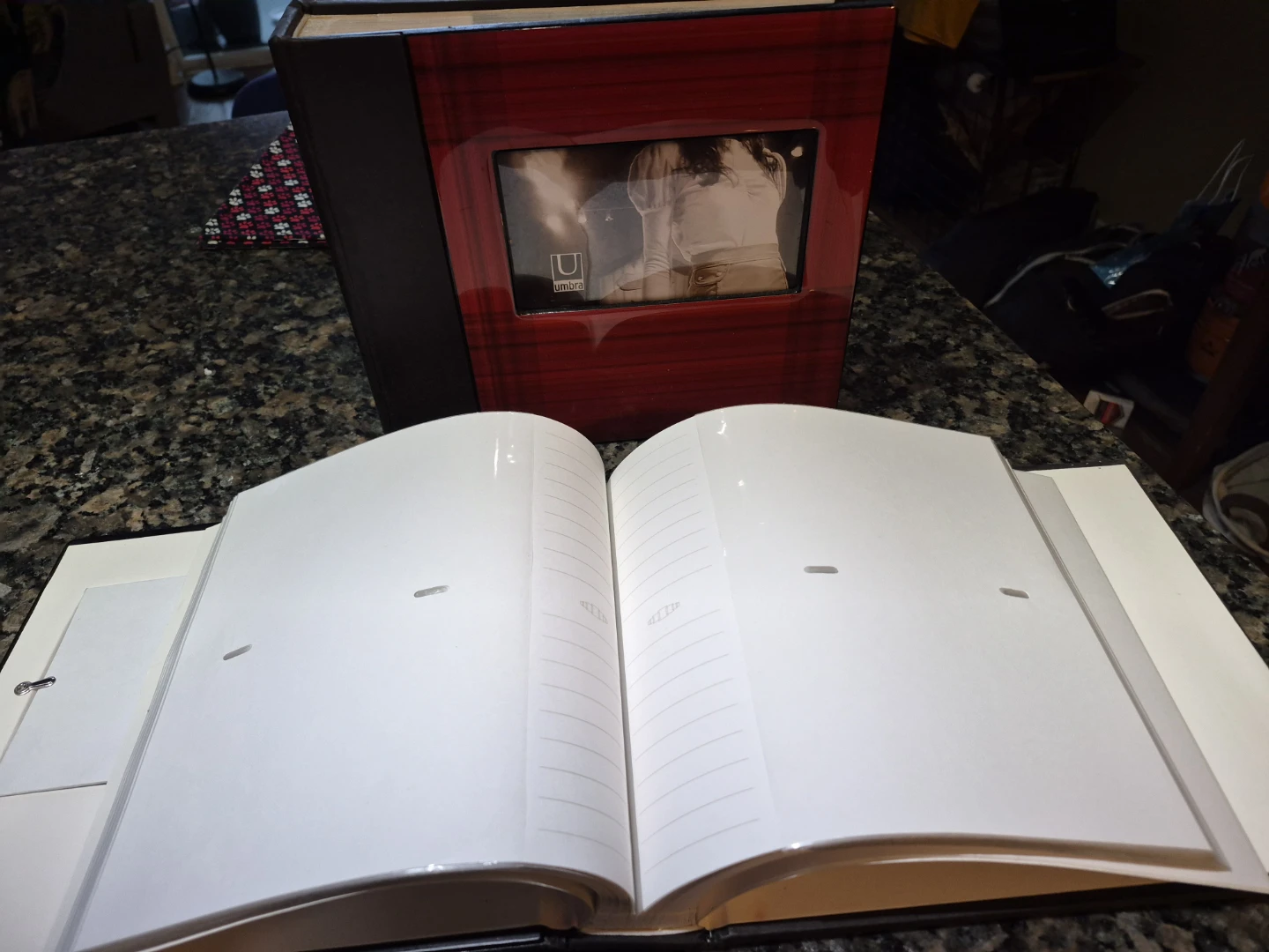 Umbra Photo Album Scrapbook - photo 2