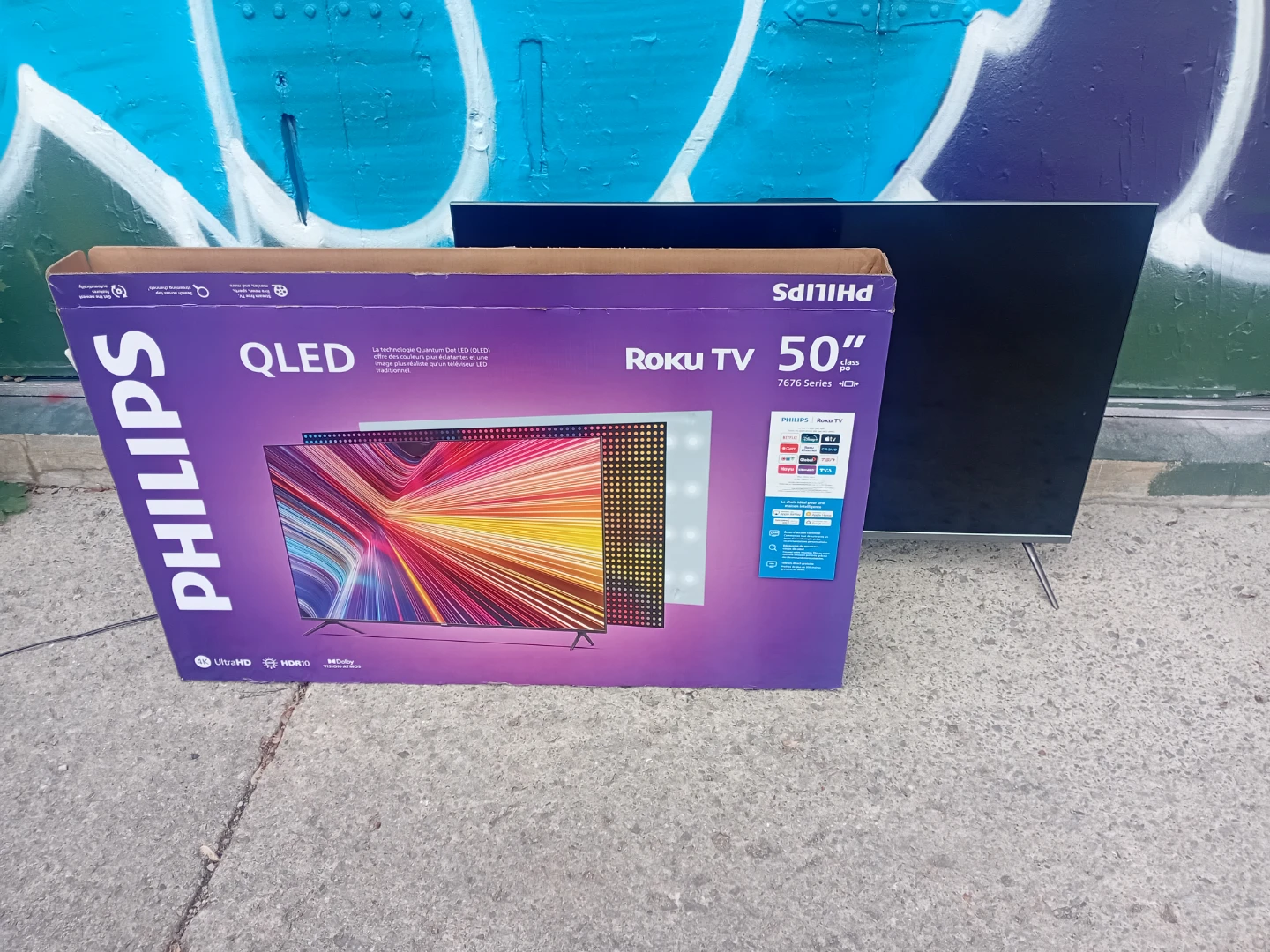 Philips 50" QLED Roku TV