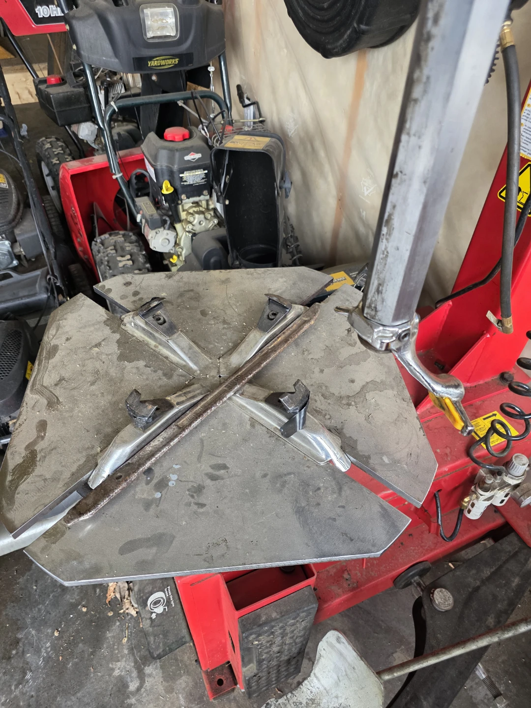 POWERTEK PT 620 Tire Changer Machine - photo 3