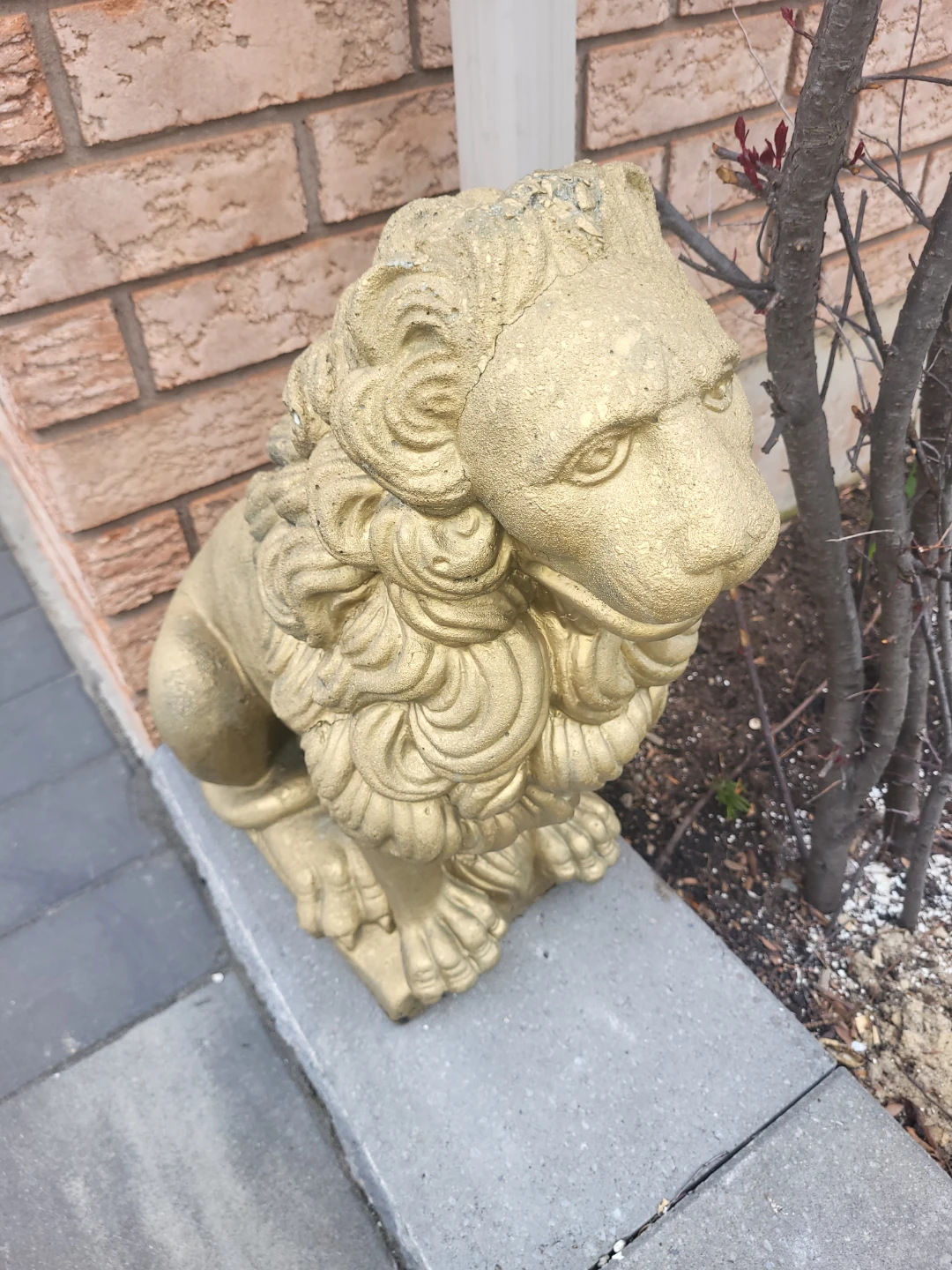 Gold Lion Statue Garden Decor