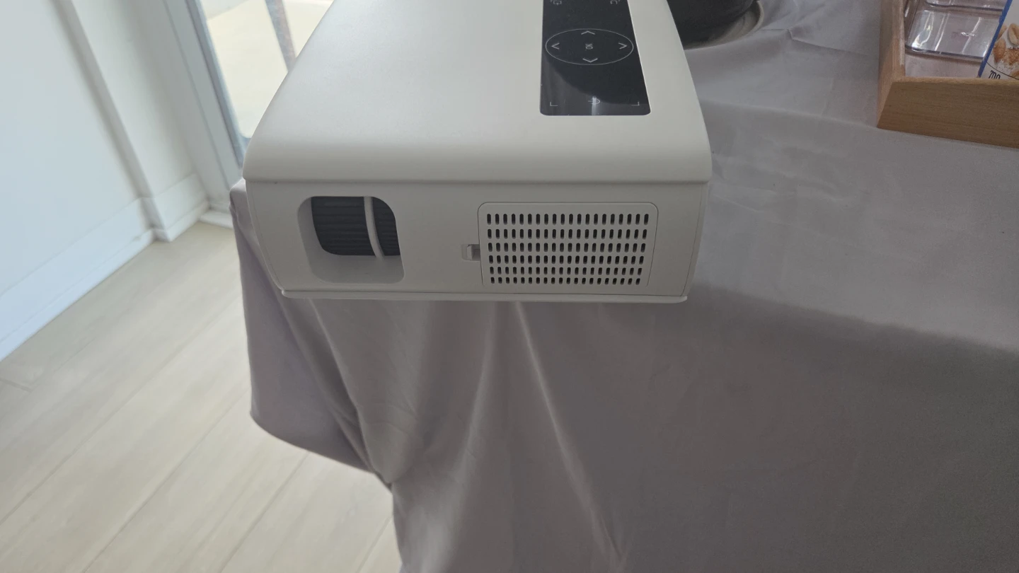 White Mini Projector - photo 5
