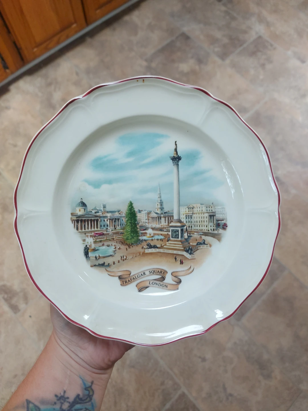 Vintage Wedgwood Plate - Trafalgar Square London