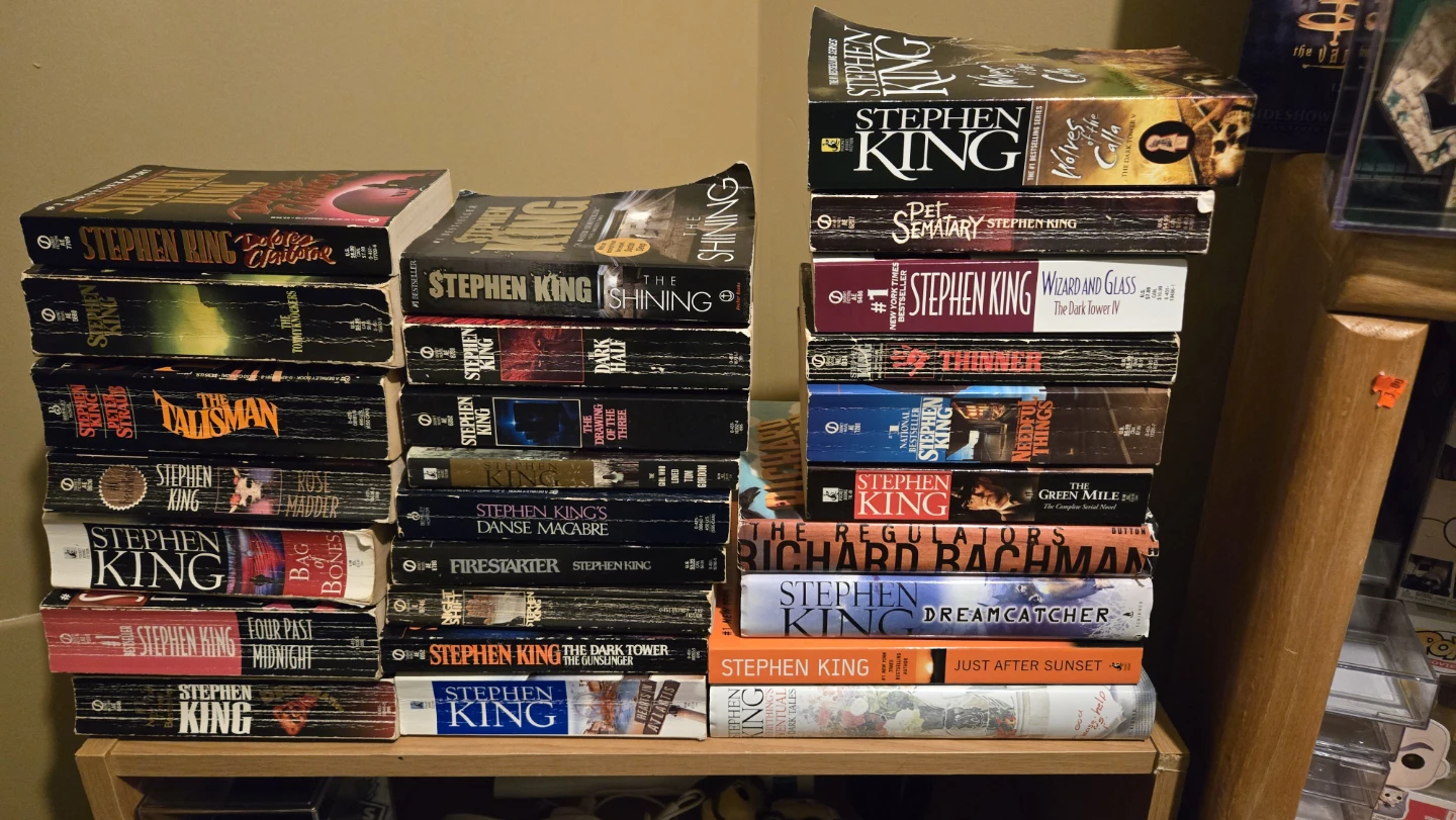 Collection of Stephen King Books