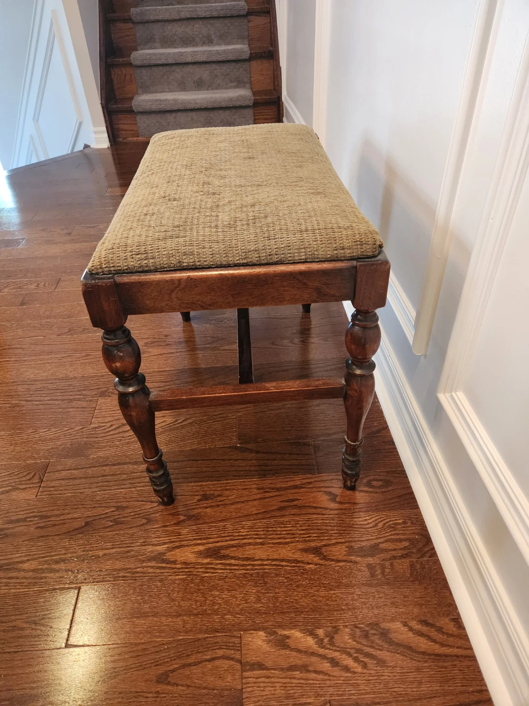 Wooden Bench with Upholstered Seat - photo 3