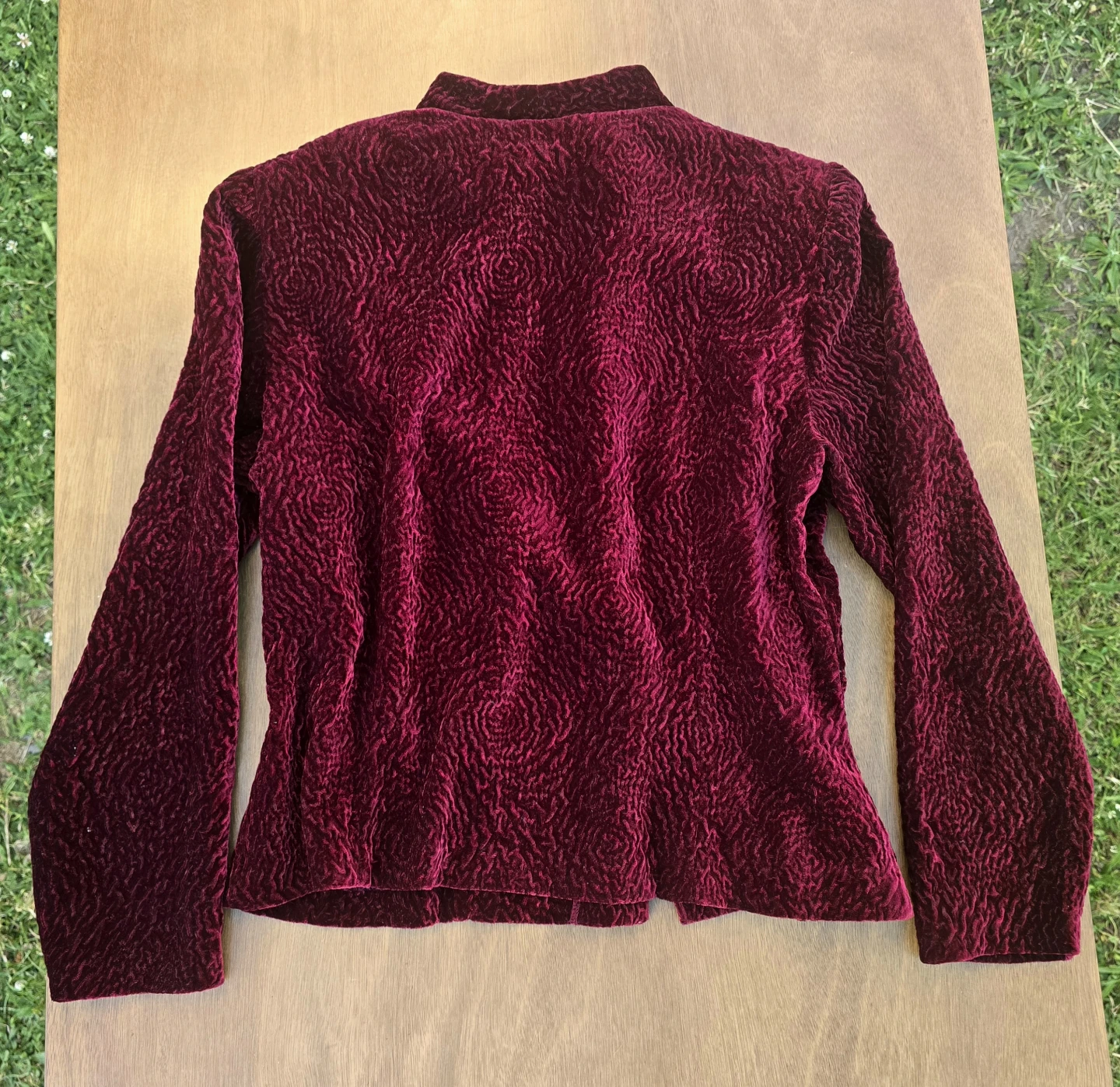 Vintage Burgundy Velvet Blouse/Blazer in size XL - photo 2