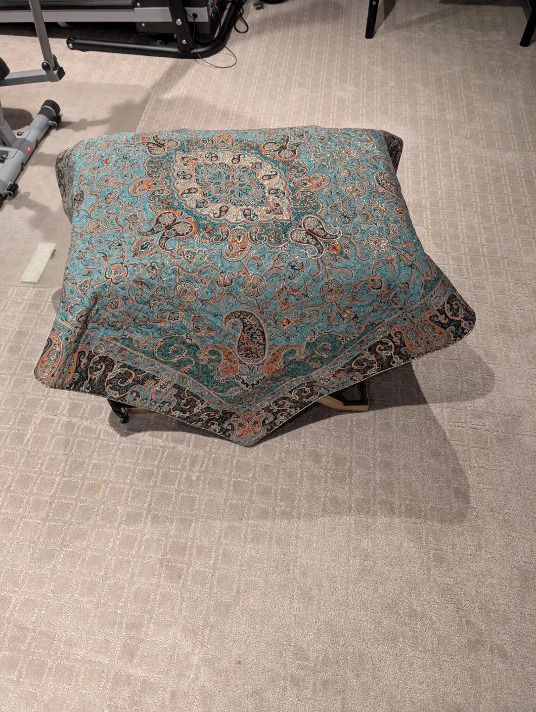 Decorative Table Runner/ cover - photo 2