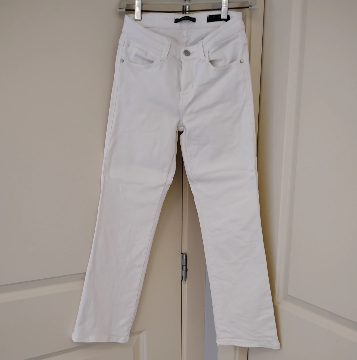 ⚽ Brand New Guess Jeans 7/8