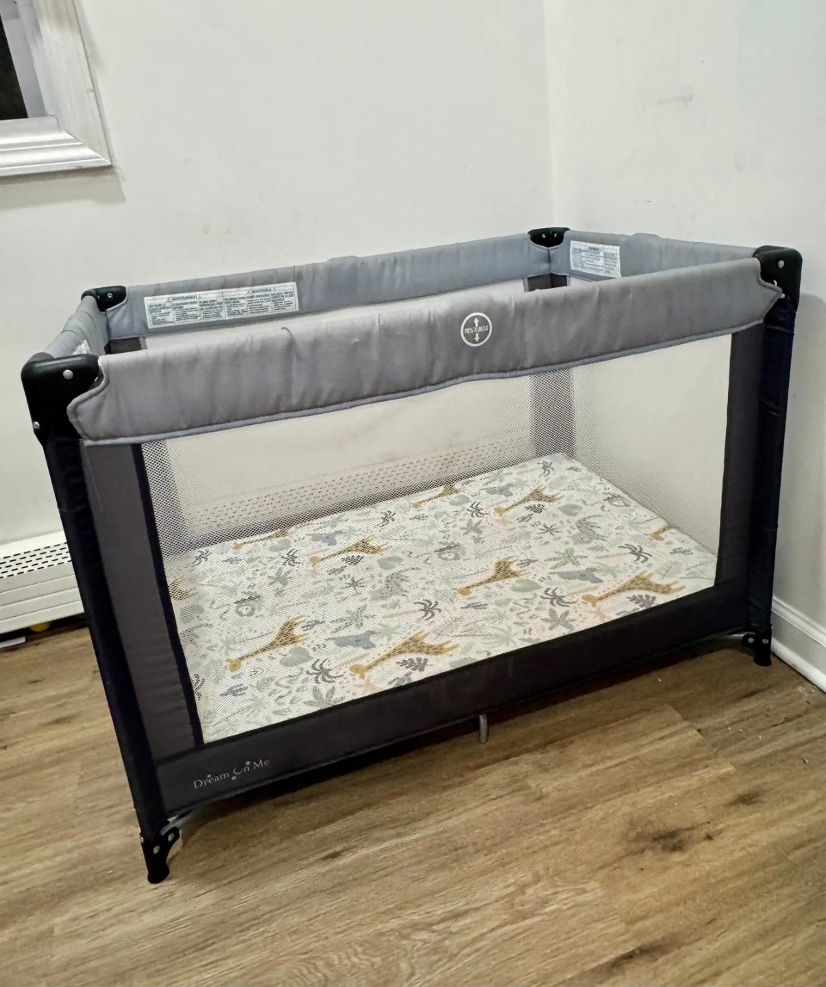 Dream On Me Playard Travel Crib with Mattress