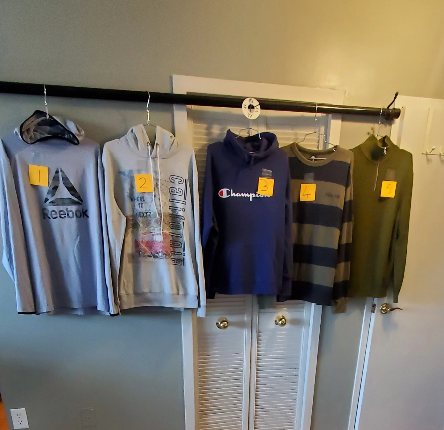 Men's  Hoodies and Long Sleeve Size XL/ L and M