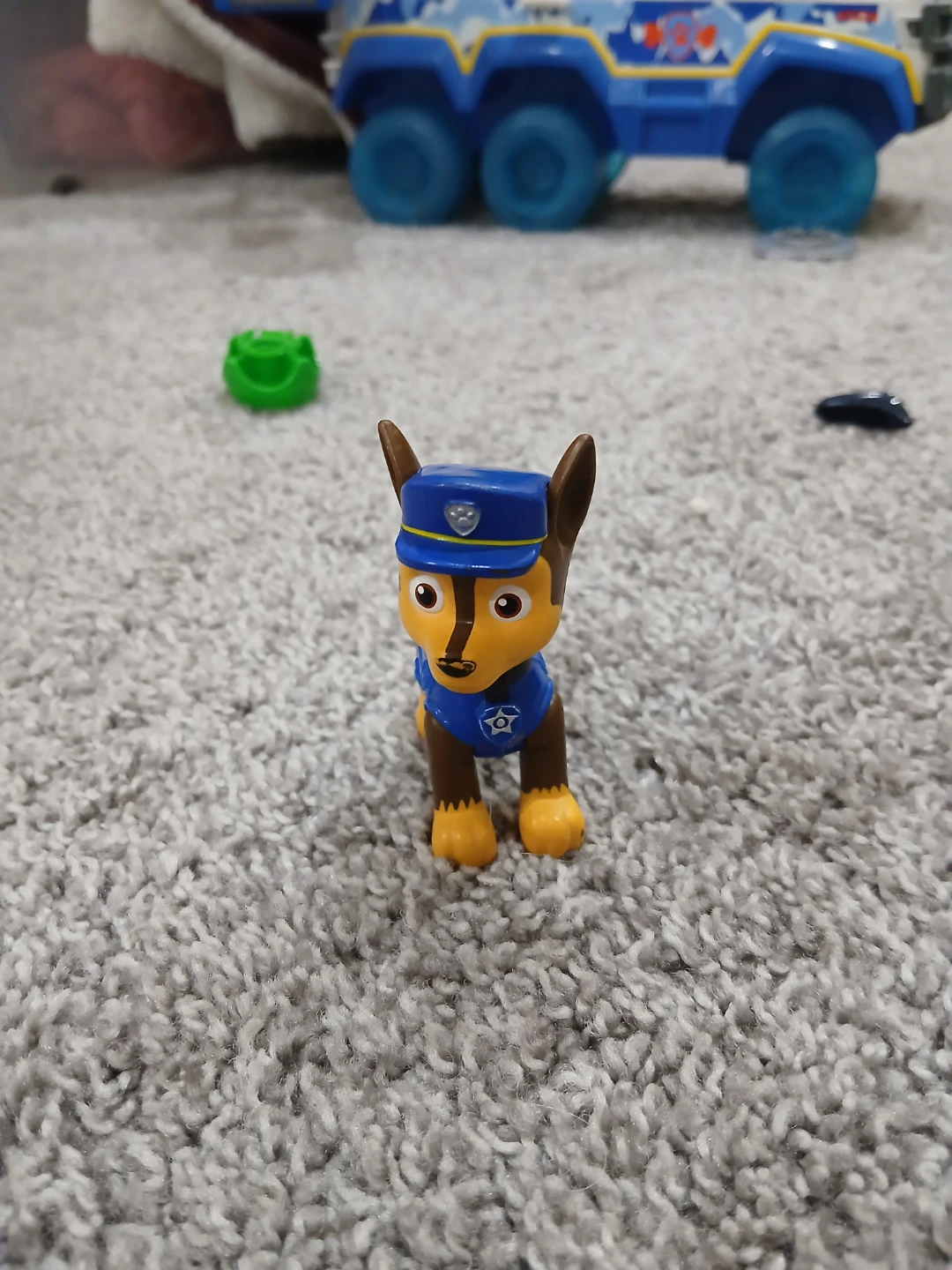 Single chase toy
