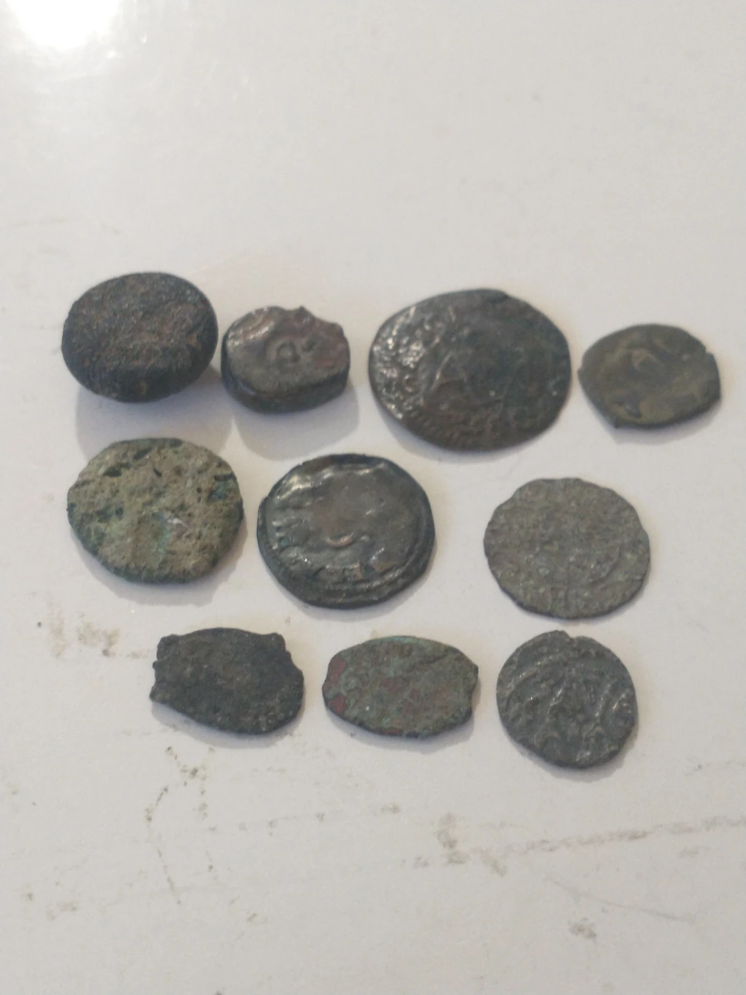 10 unidentified ancient and medieval coins, low end - photo 3