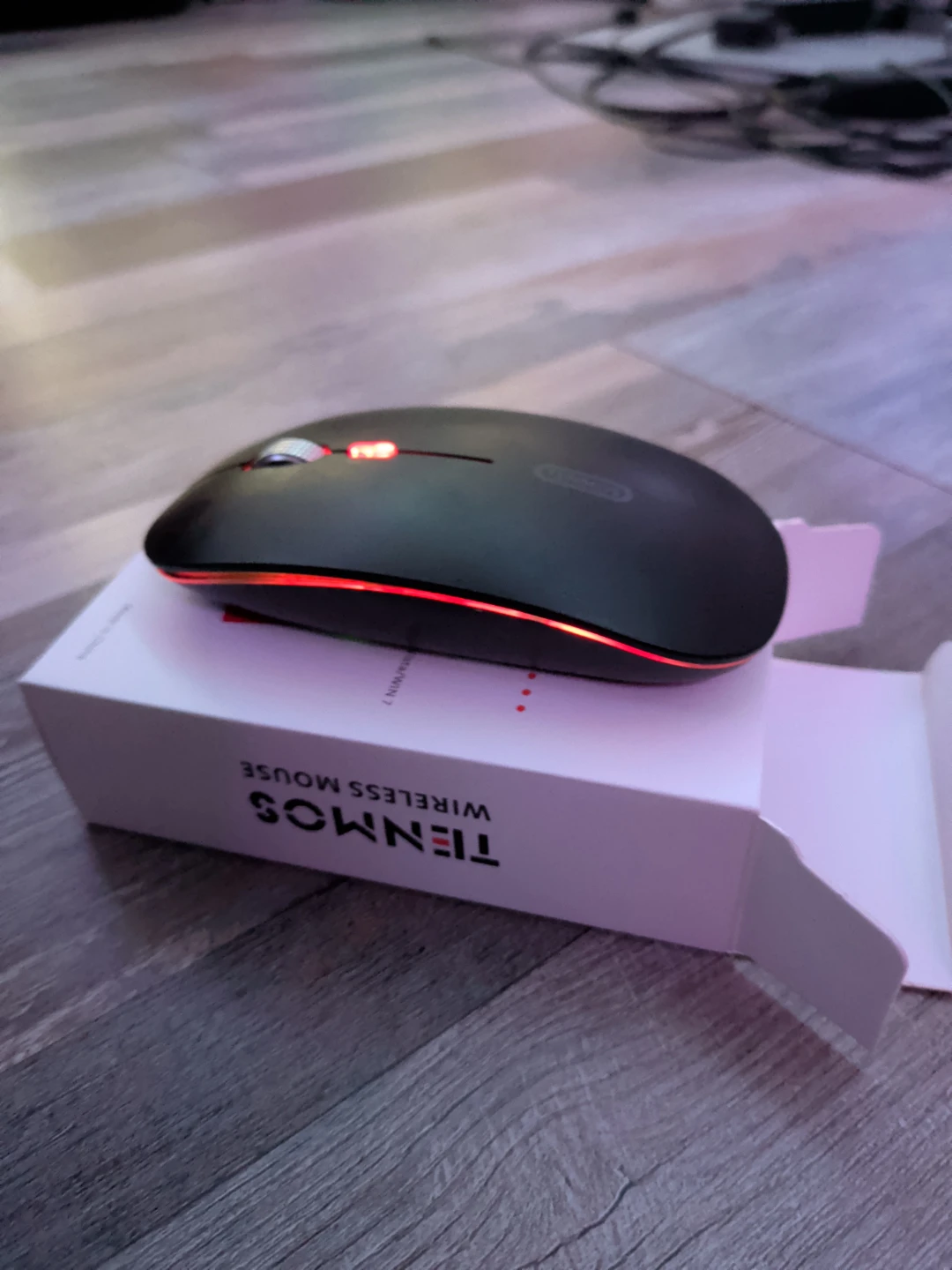 TENMOS Wireless Rechargeable Mouse
