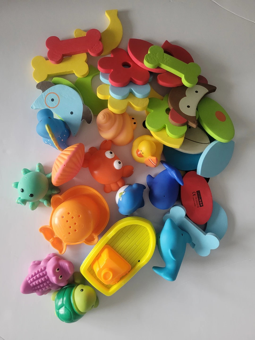 Skip Hop Bath Toy Bundle