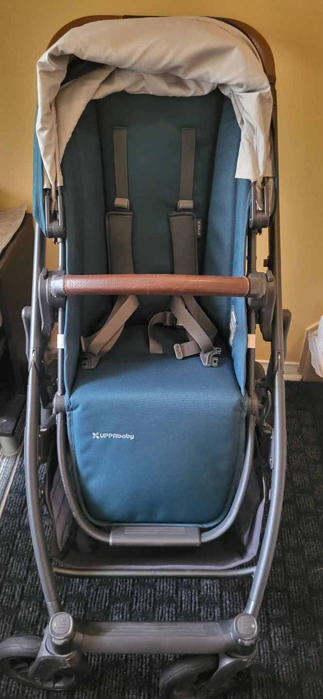 V2 Uppababy Cruz Stroller
