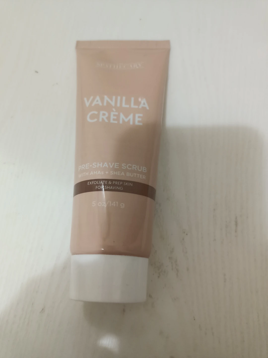 The Body Shop Vanilla Crème Pre-Shave Scrub⚽