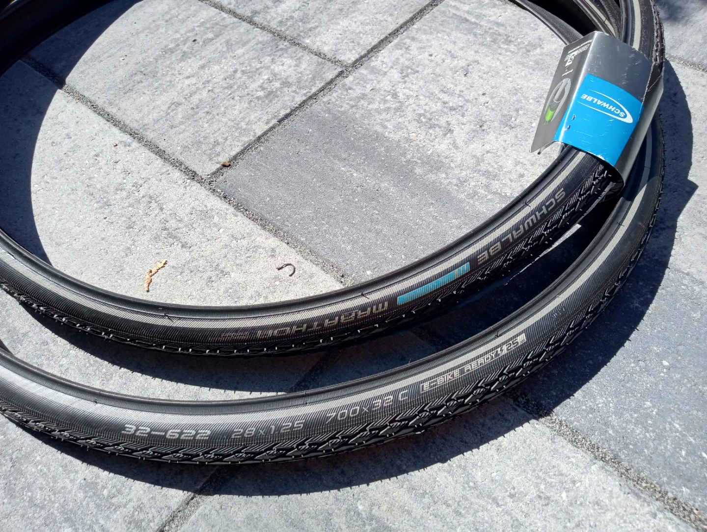 700x32c 28x1.25 Schwalbe Marathon Tires (2x) - photo 3