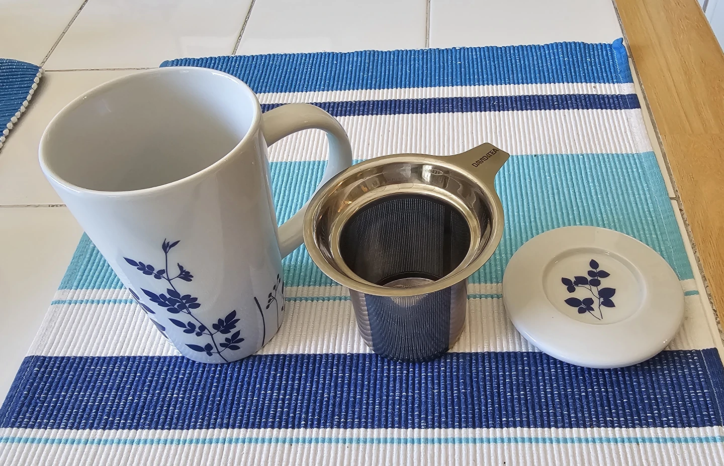 DAVIDsTEA Mug with Infuser and Lid - photo 2