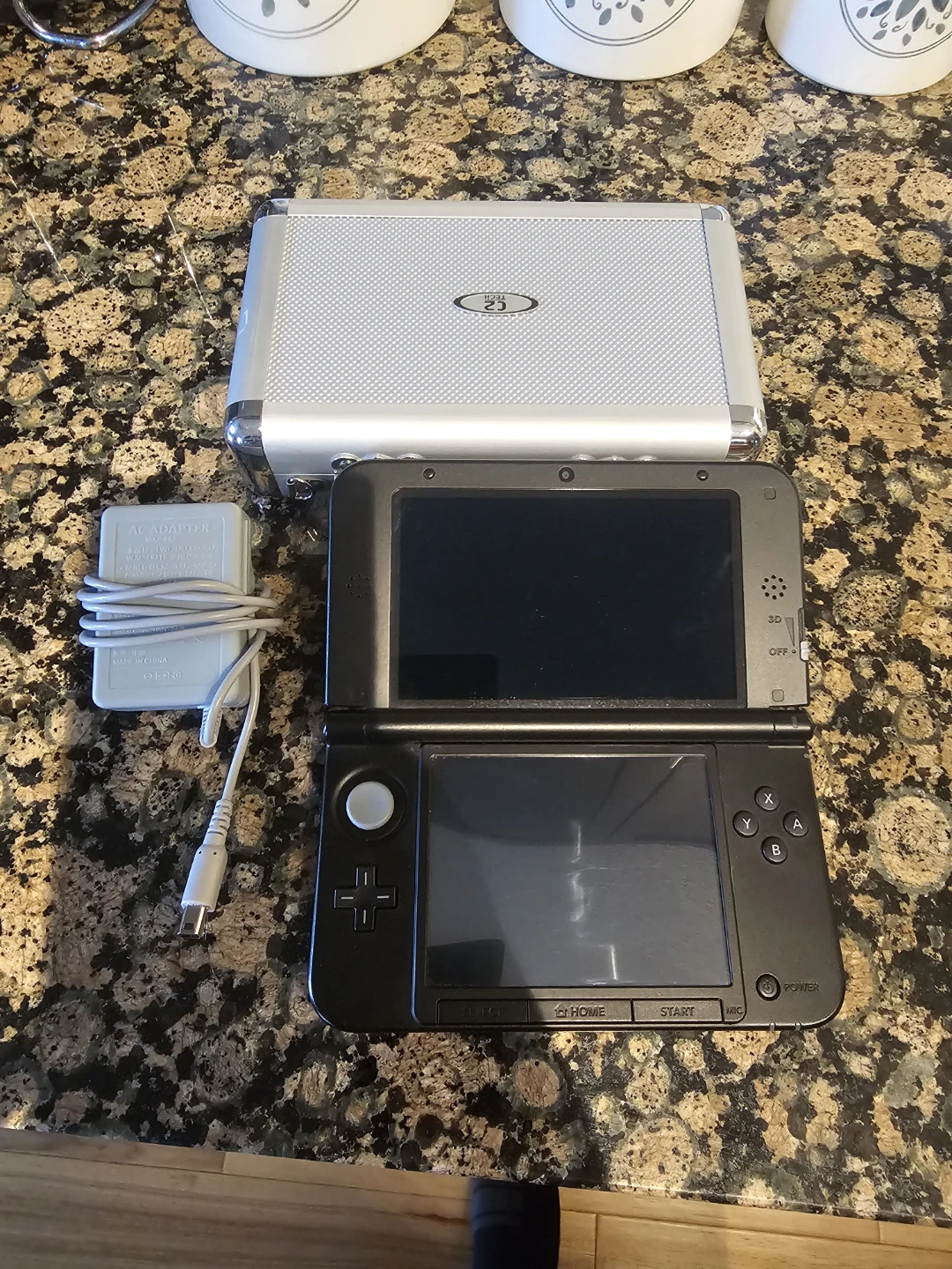 Nintendo 3Ds XL Red Edition Modded - photo 3