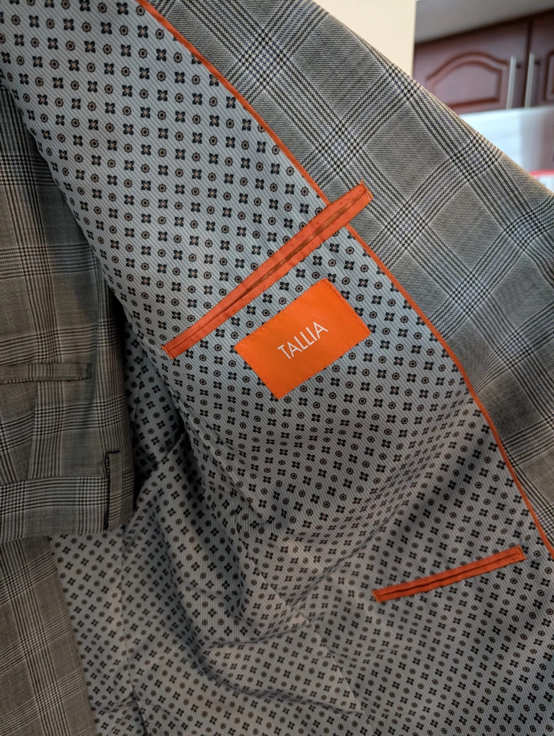 TALLIA Men's Grey Plaid Suit 44R - photo 3