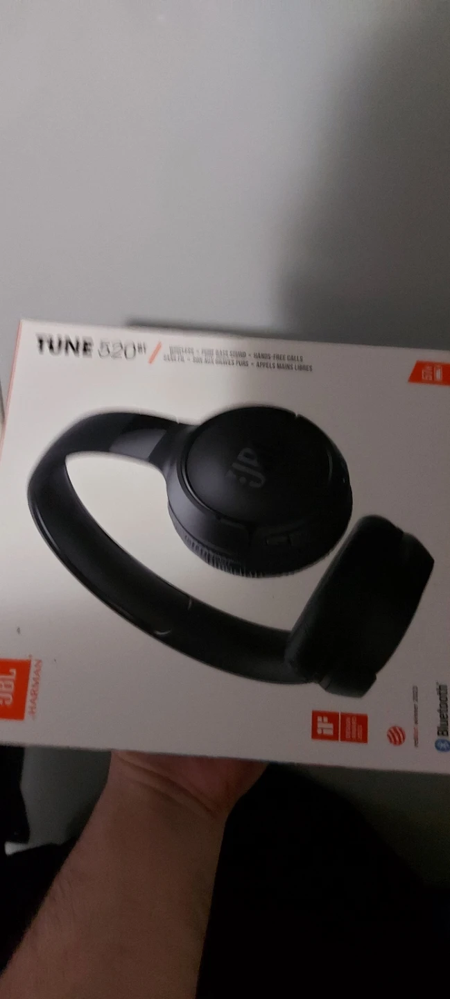 JBL Tune 520BT Wireless On-Ear Headphones - photo 2