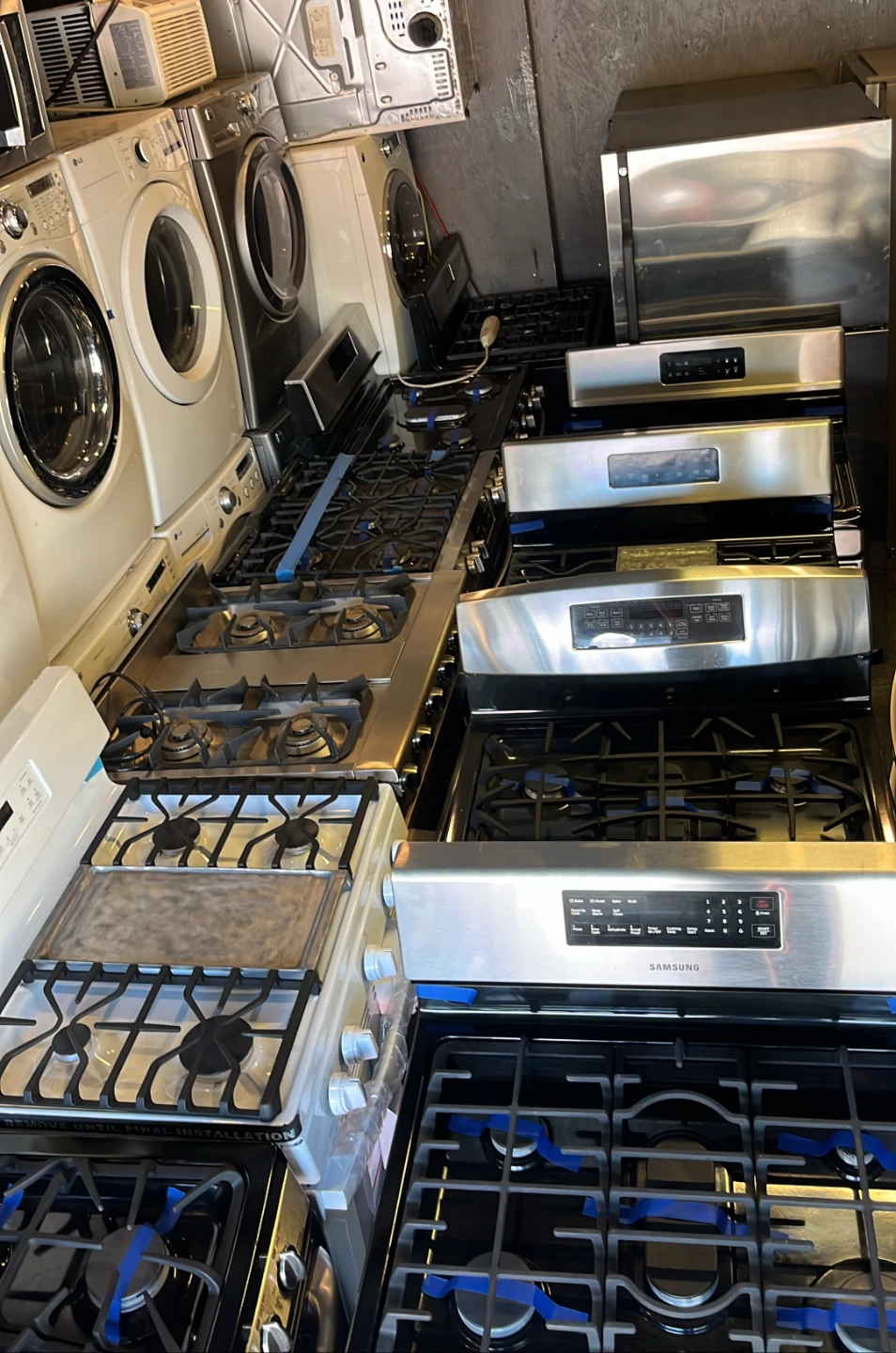 Samsung Gas Range - photo 2