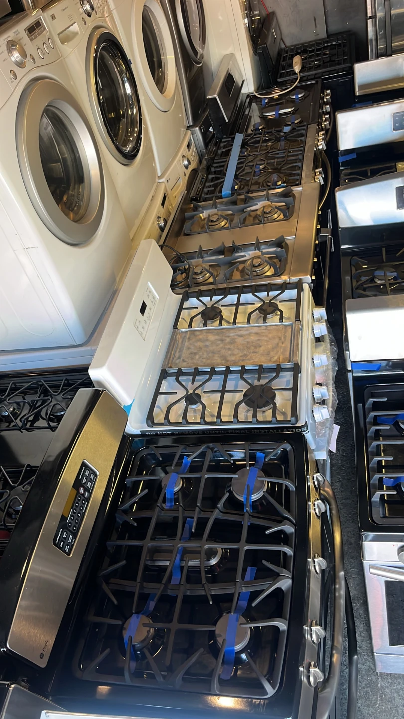 Samsung Gas Range - photo 3