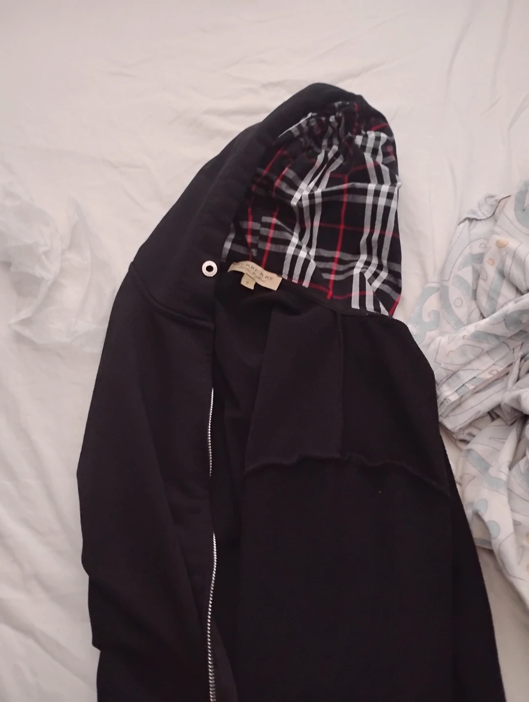 Burberry Black Zip-Up Hoodie with Nova Check Lining