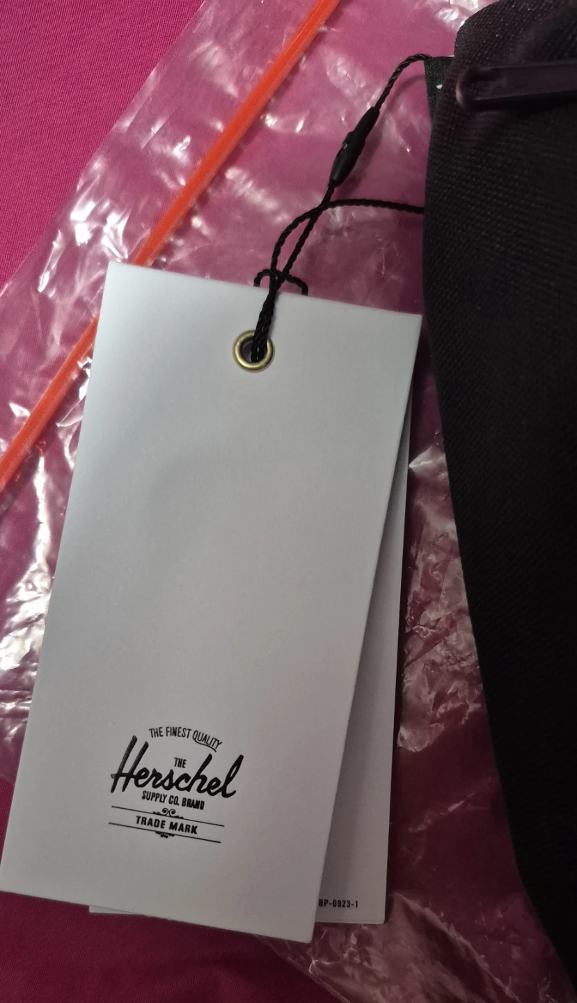 Herschel Supply Co. Seventeen Hip Pack - Black - photo 5
