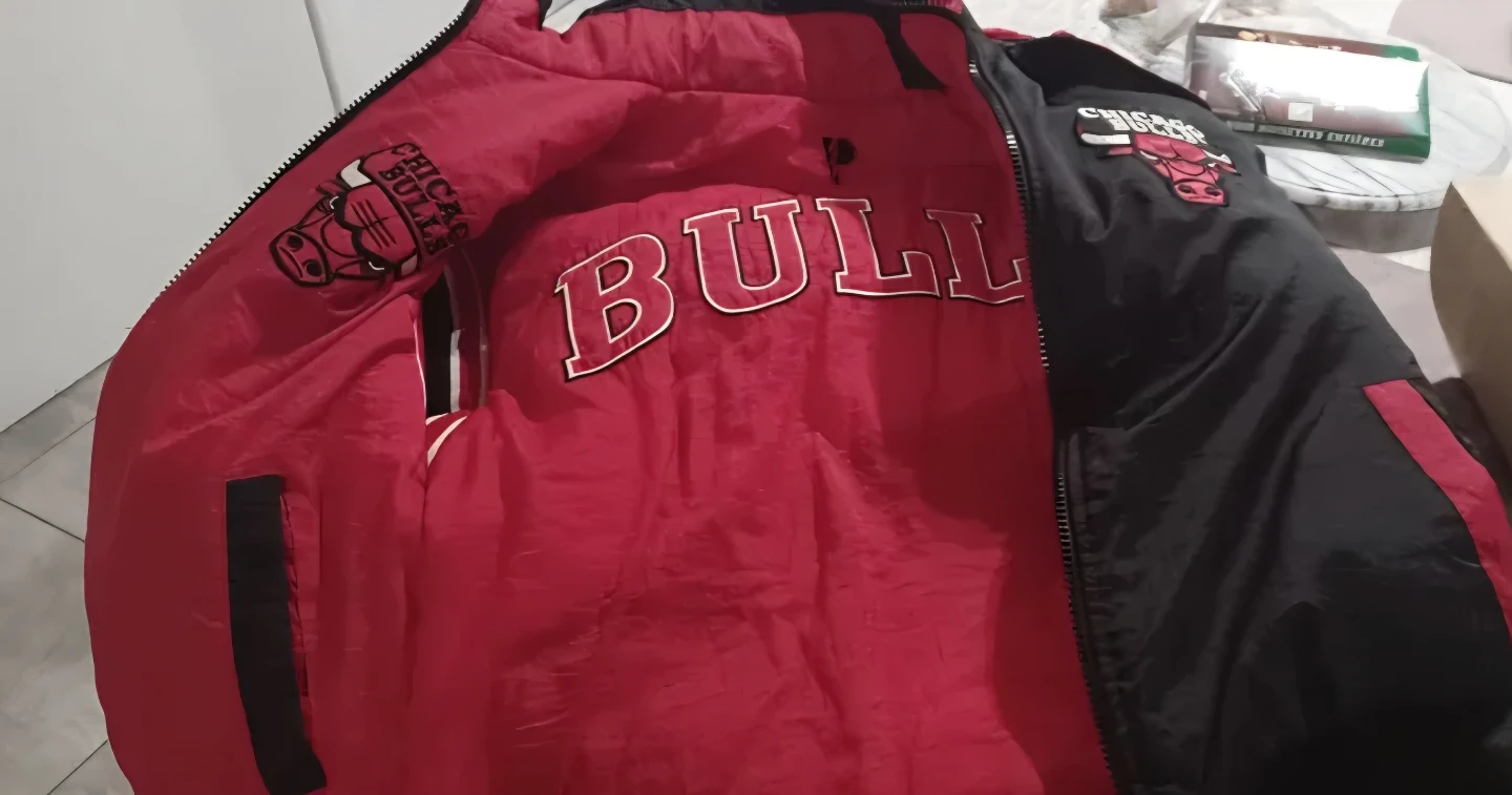 Reversible Chicago Bulls Jacket - photo 3