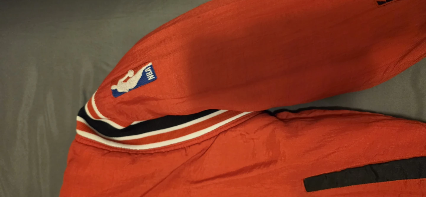 Reversible Chicago Bulls Jacket - photo 4