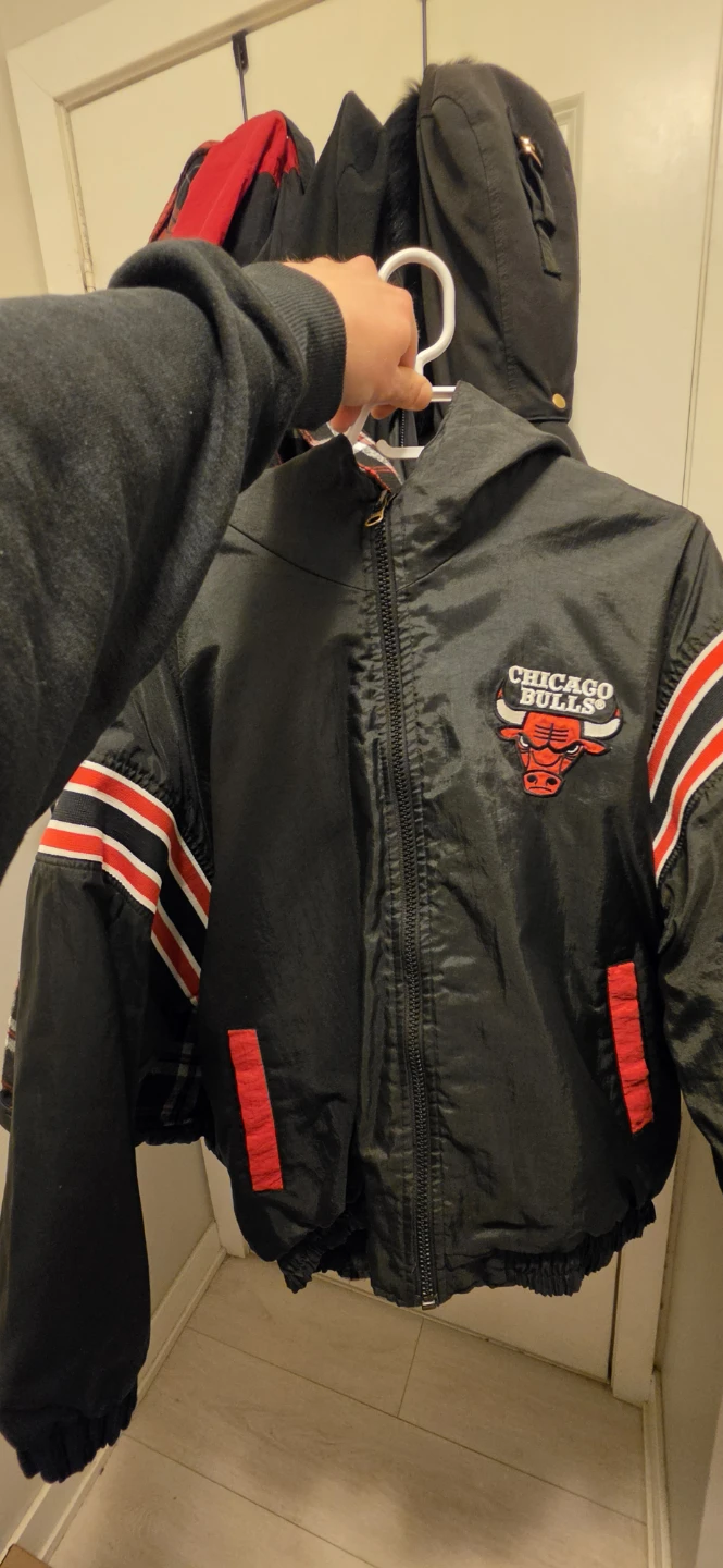 Reversible Chicago Bulls Jacket - photo 5