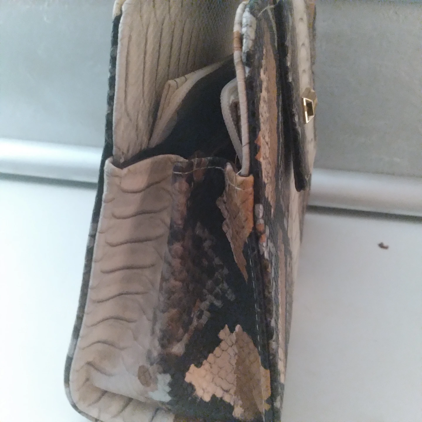 Charles & Keith Snake Print purse - photo 4