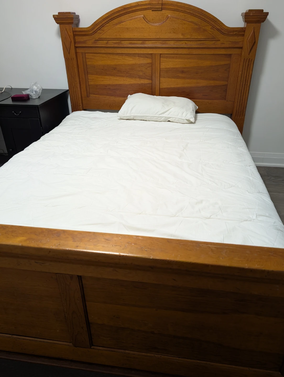 Wooden Bed Frame with maters - photo 3