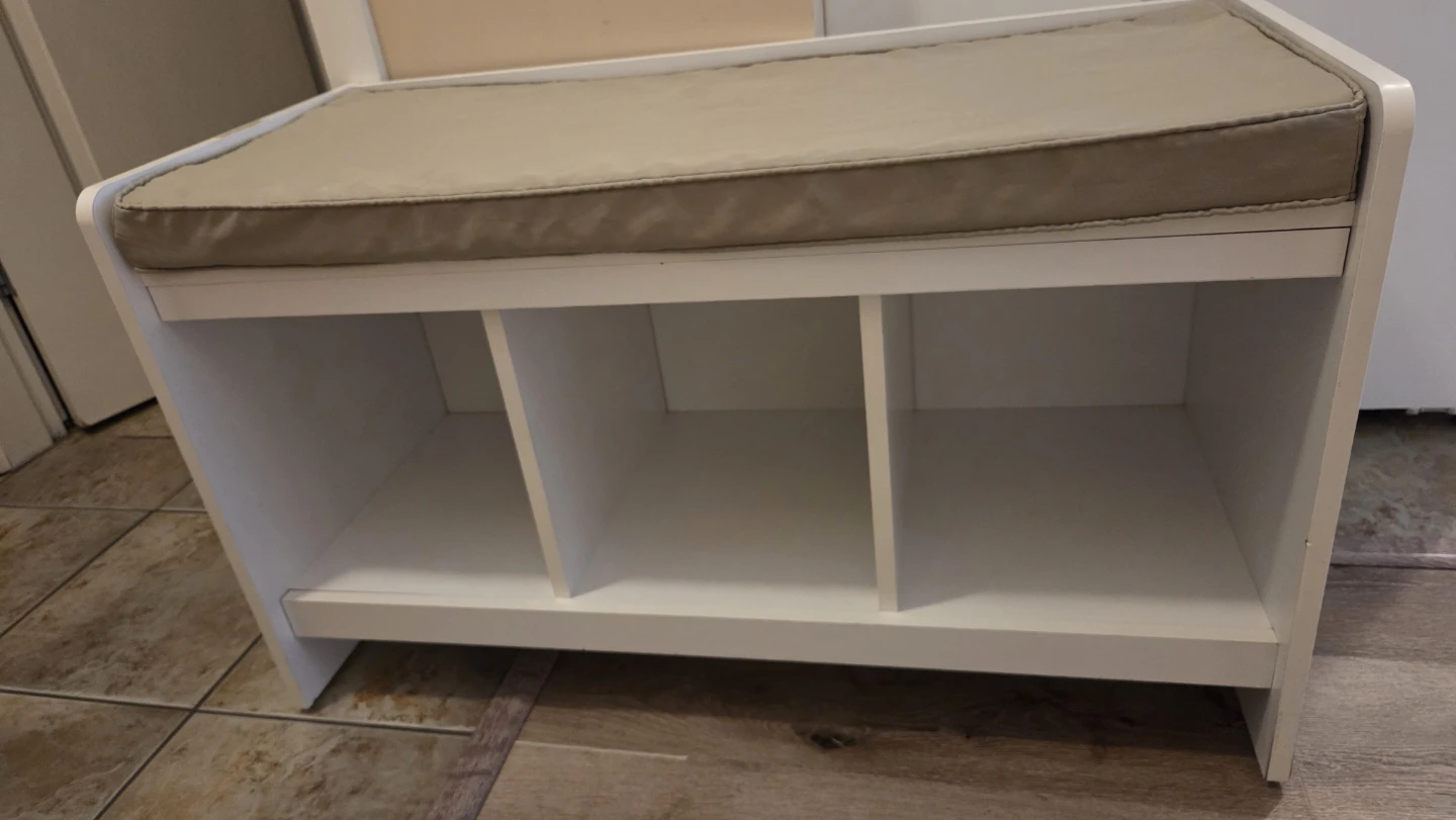CANVAS Leslie 3-Cubby Entryway Shoe Storage Bench - photo 3