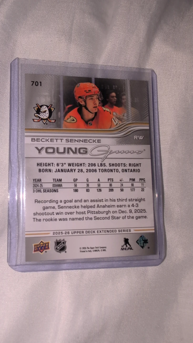 2025-26 Upper Deck Series Beckett Sennecke  Young Guns - photo 3