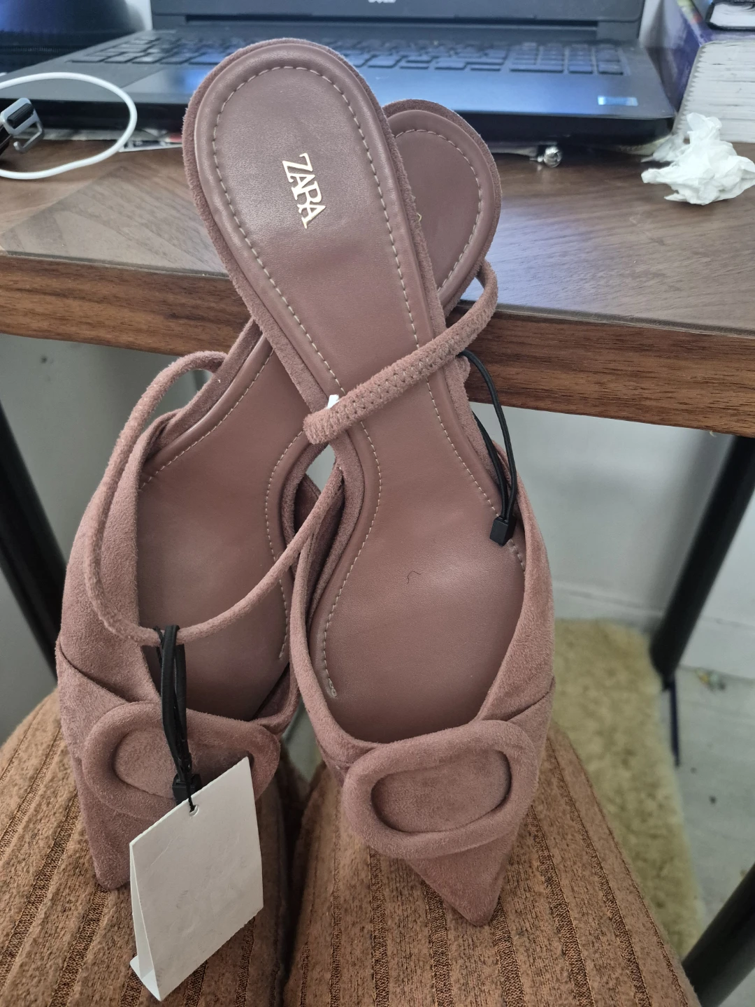 ZARA pointed toes Suede Heels - Size 40 and sneakers size 40