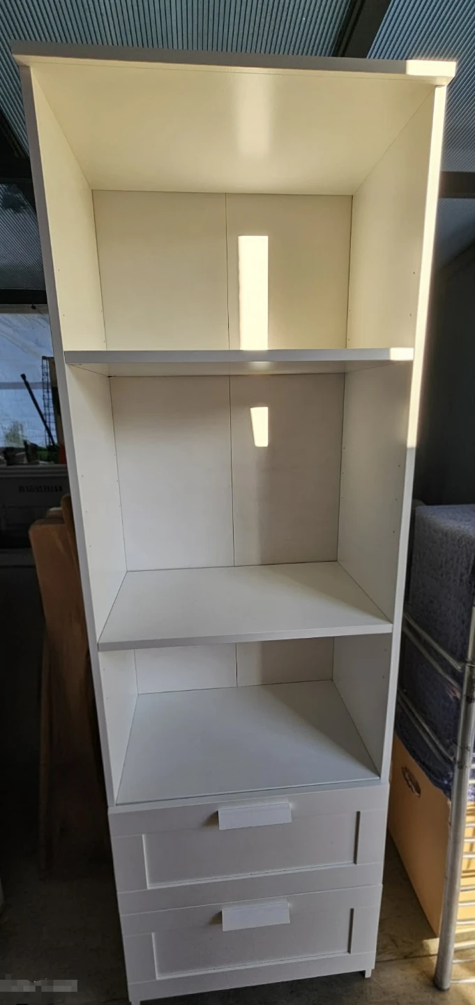 White shelf with drawers - photo 3