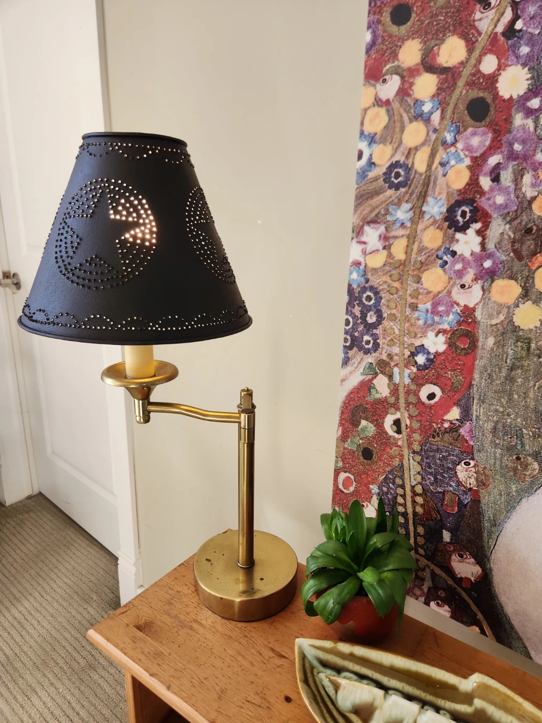 Swing arm brass like lamp & Black Punched Tin Lampshade - photo 4