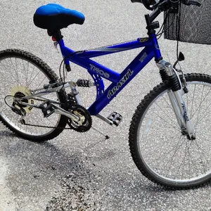 Arashi Mountain Bike 21-Speed Shimano+lock and multiple extras!